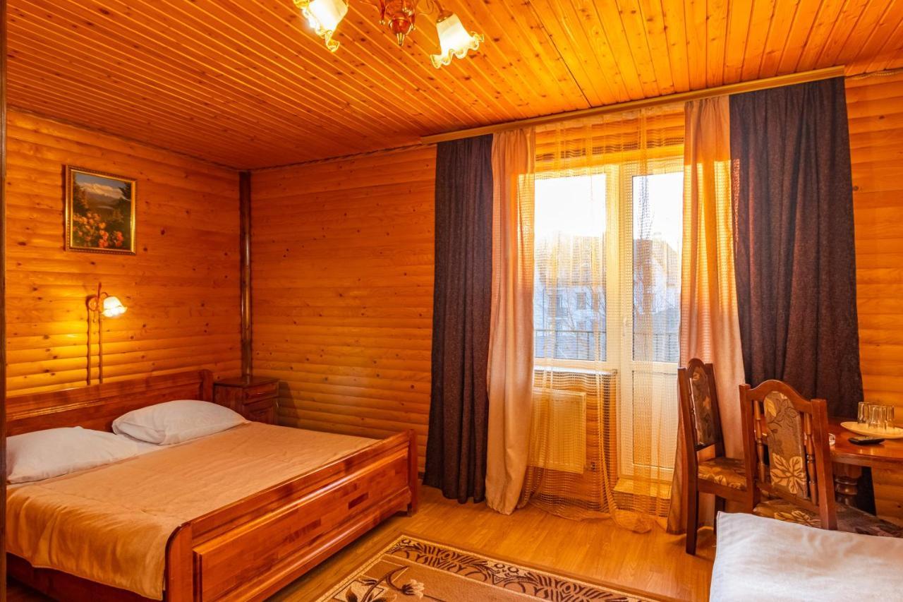Hotel Гуцульська Світлиця Bukowel Exterior foto
